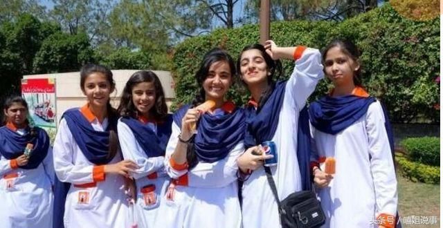 来中国旅游的巴基斯坦人:物价太高,回去的路费