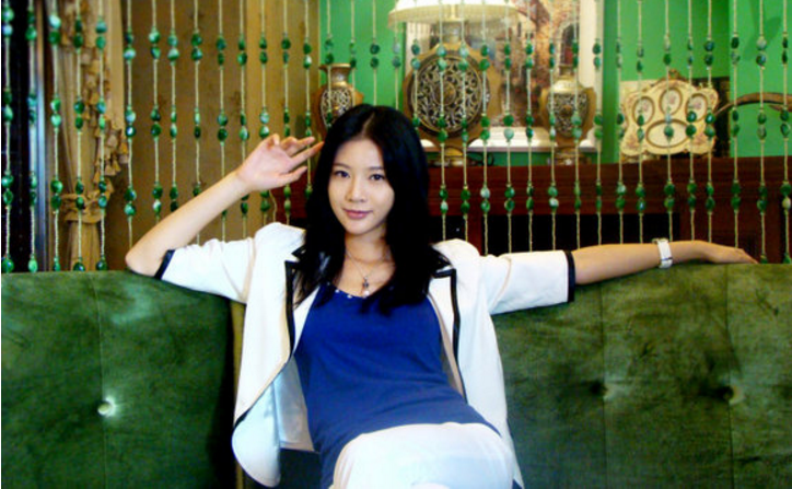 因孙俪一夜爆红,坐月子遭家暴离婚,因癌去世仅