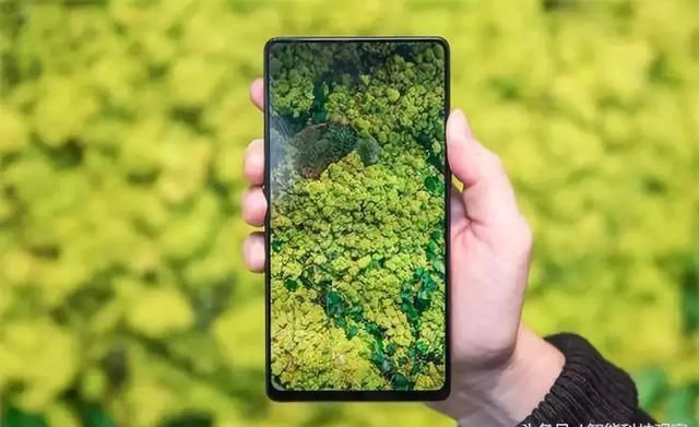 华为mate20首次曝光;vivo可收缩镜头;荣耀10,走