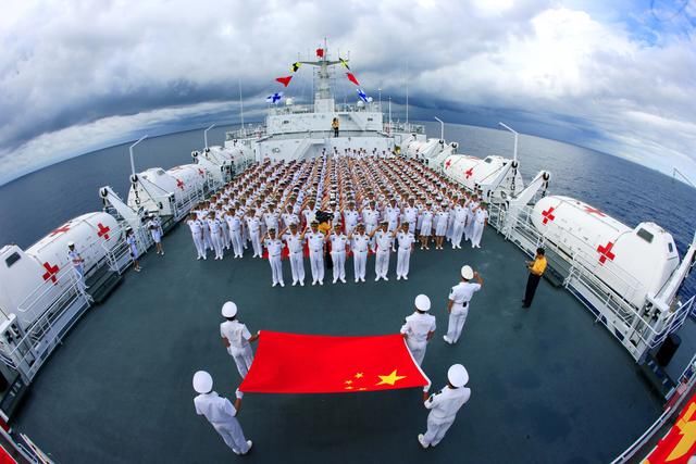 今天是中国海军建军69周年!