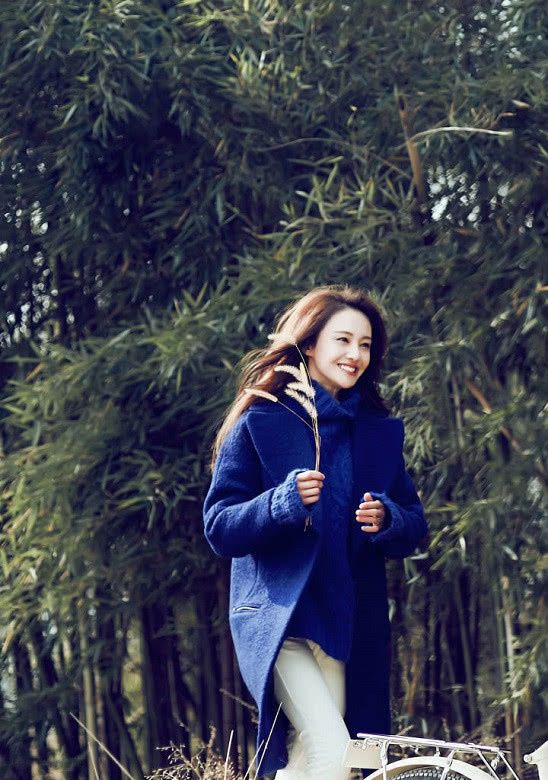 郑爽参加综艺接受采访,正面回应和张翰分手后