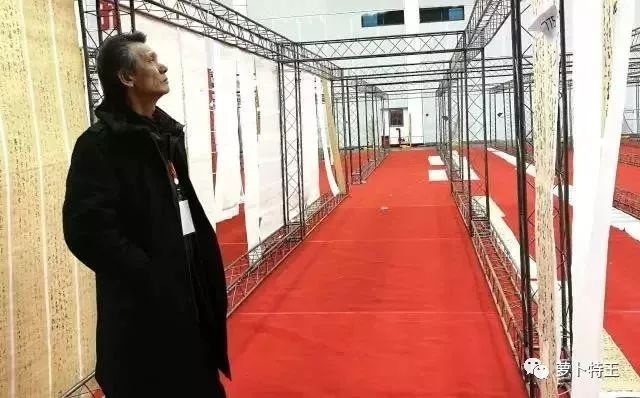 网友炮轰 网友炮轰