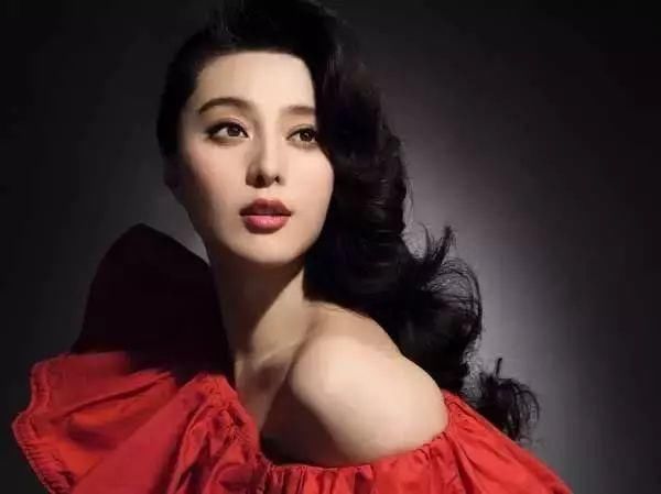 杨幂粉丝人肉网友?范冰冰电影再遭下架?柯震