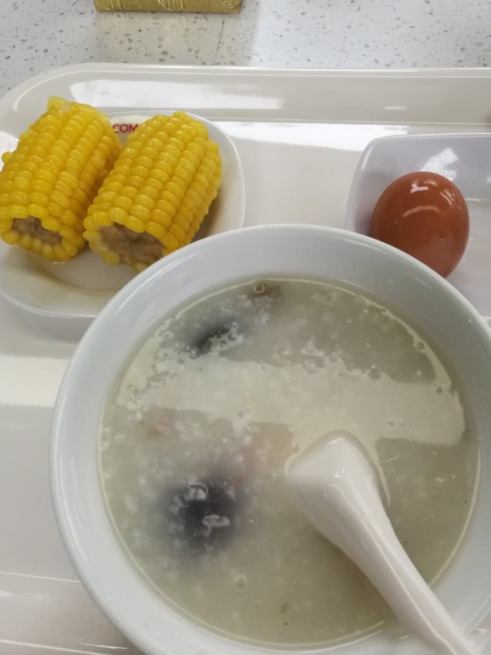 原来京东员工对公司最满意的不是工资而是食堂