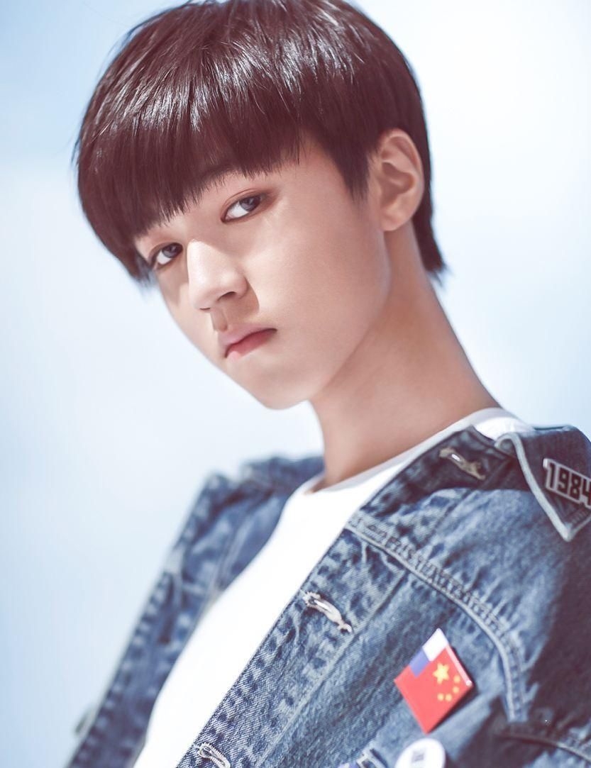 TFBOYS谁最有钱,王俊凯王源早就身价2亿,易烊