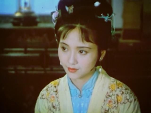 52岁陶慧敏近照:颜值不输陈红,被称最美校花,今