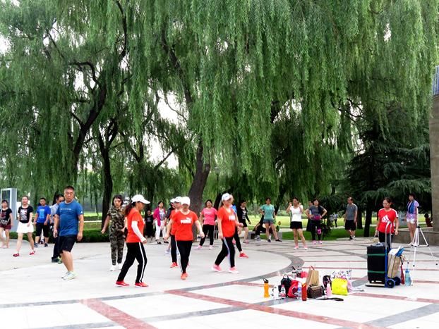 邢台人爱上了鬼步舞,是受火山视频的影响吗?