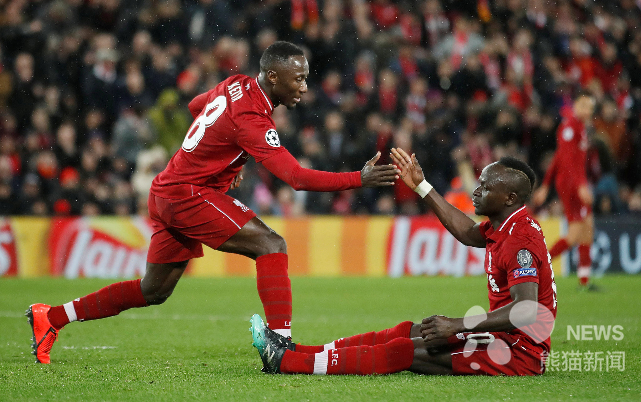 18\/19欧冠1\/8决赛首回合:利物浦0-0拜仁慕尼黑