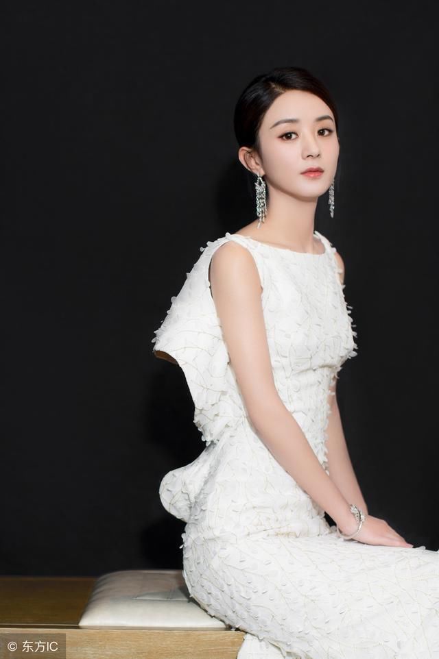 杨幂和赵丽颖人品评价,网友:一个黑转粉,一个粉