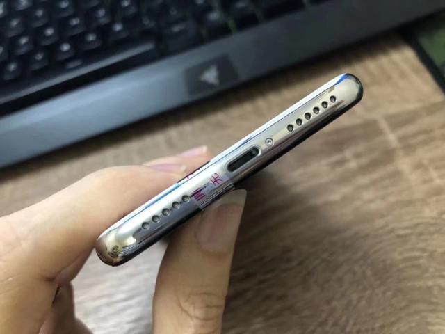 华强北iPhone X靓机价格逼近六千块,果粉很受