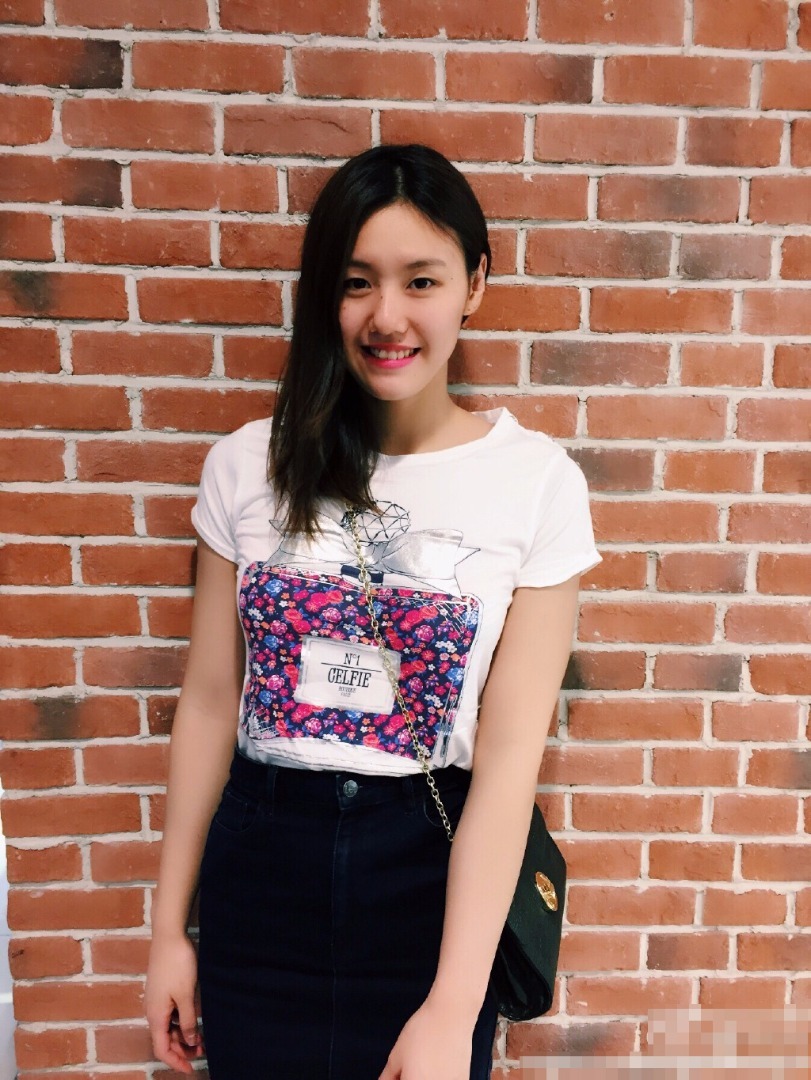 刘湘微博自拍照（资料图）