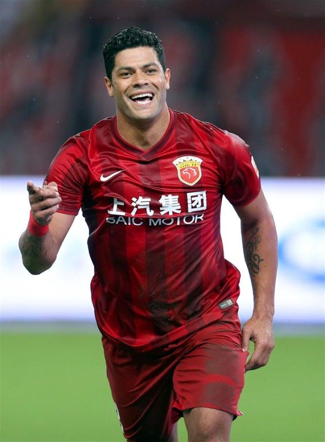 2017世界足坛球员年薪排名,梅球王居首,只能说