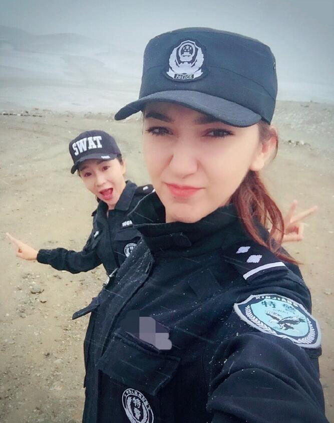 漂亮美女亦有铮铮铁骨!反恐一线的新疆女特警