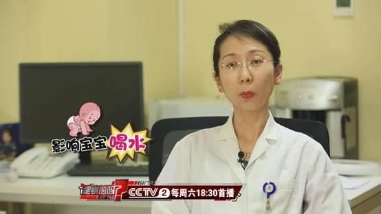注意!一岁以内的宝宝不宜喝鲜榨果汁,营养师:应