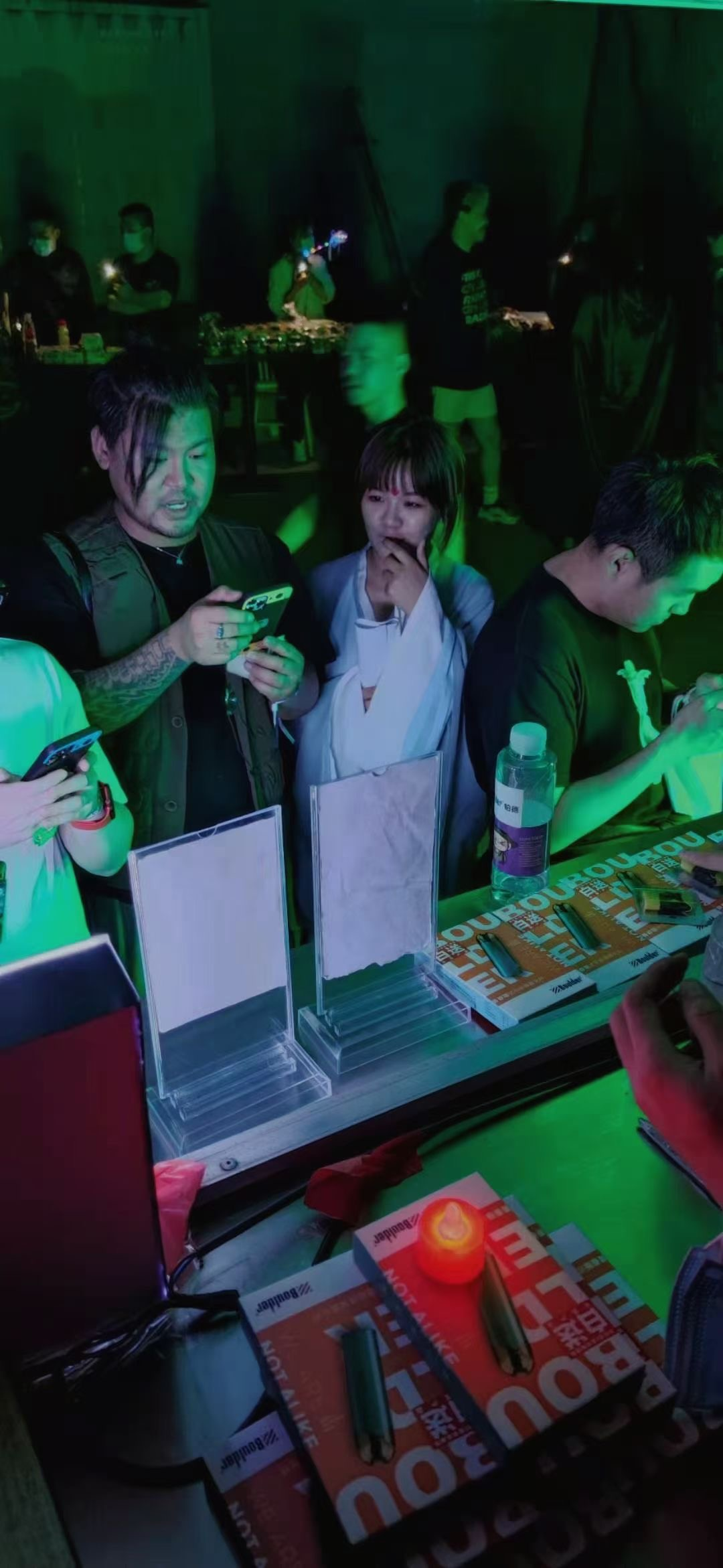 夏日情侣最佳娱乐方式,带他去游娱之夜玩一场阎罗令! 夏日情侣最佳娱乐方式,带他去游娱之夜玩一场阎罗令!