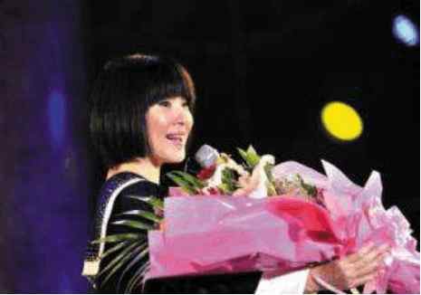 陈红被前夫怒怼, 她为了财产竟然利用已去世的