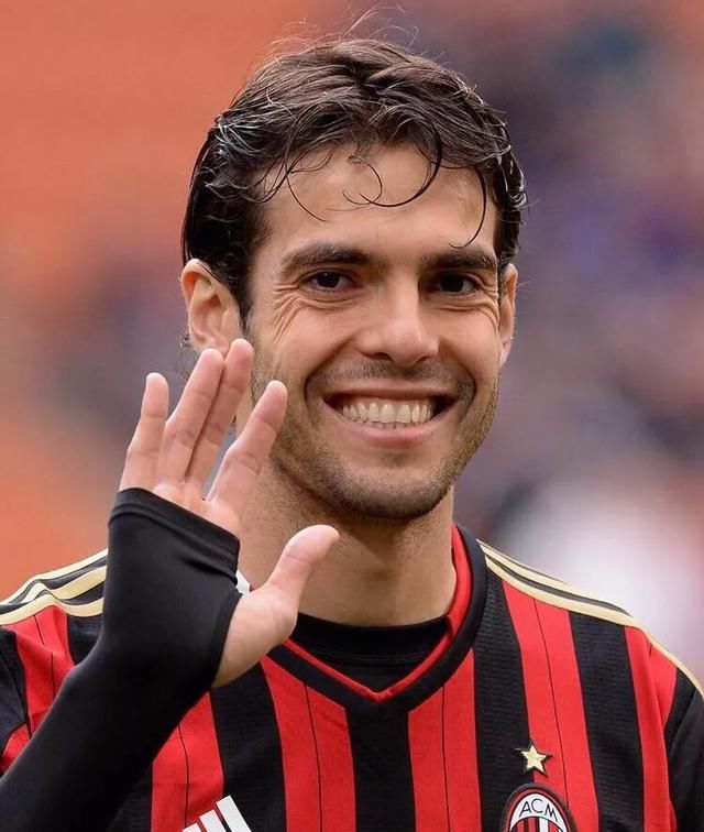 巴西足球历史上的十大前锋分别是谁?这些球星