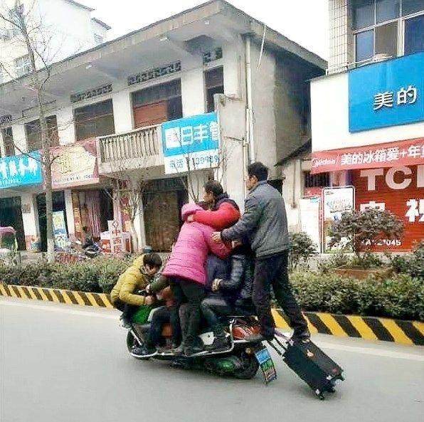 搞笑图片幽默段子笑话:长大了找不到对象,你又