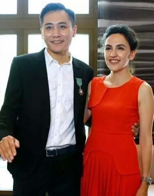 小撒也娶了外国妞!盘点那些男神的外籍媳妇们