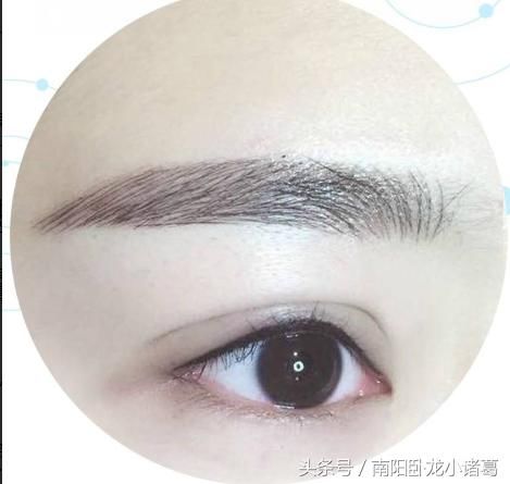 南阳时光:水雾眉跟粉黛眉有啥区别?想纹眉的你