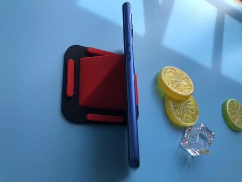 亮蓝色小米8SE使用两周时间,暴露三个小问题