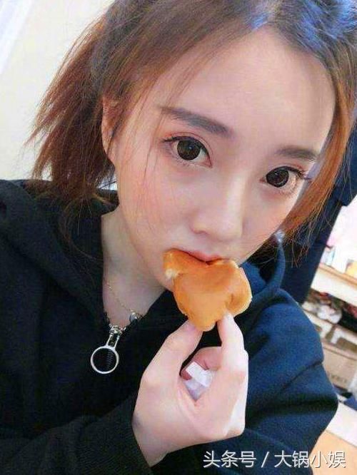 网红冯提莫的吞物门照片被找出,进了封杀名单