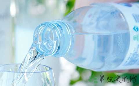矿泉水好还是纯净水好