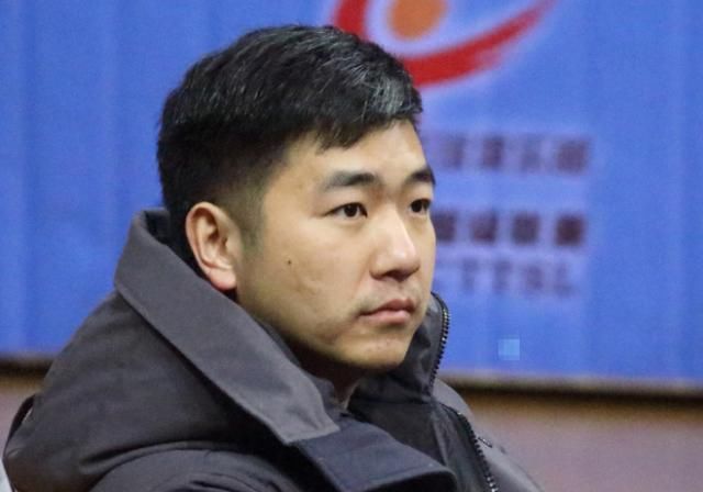 国乒教练组重新洗牌!国乒新主力恩师上位,国乒退赛两教练被雪藏