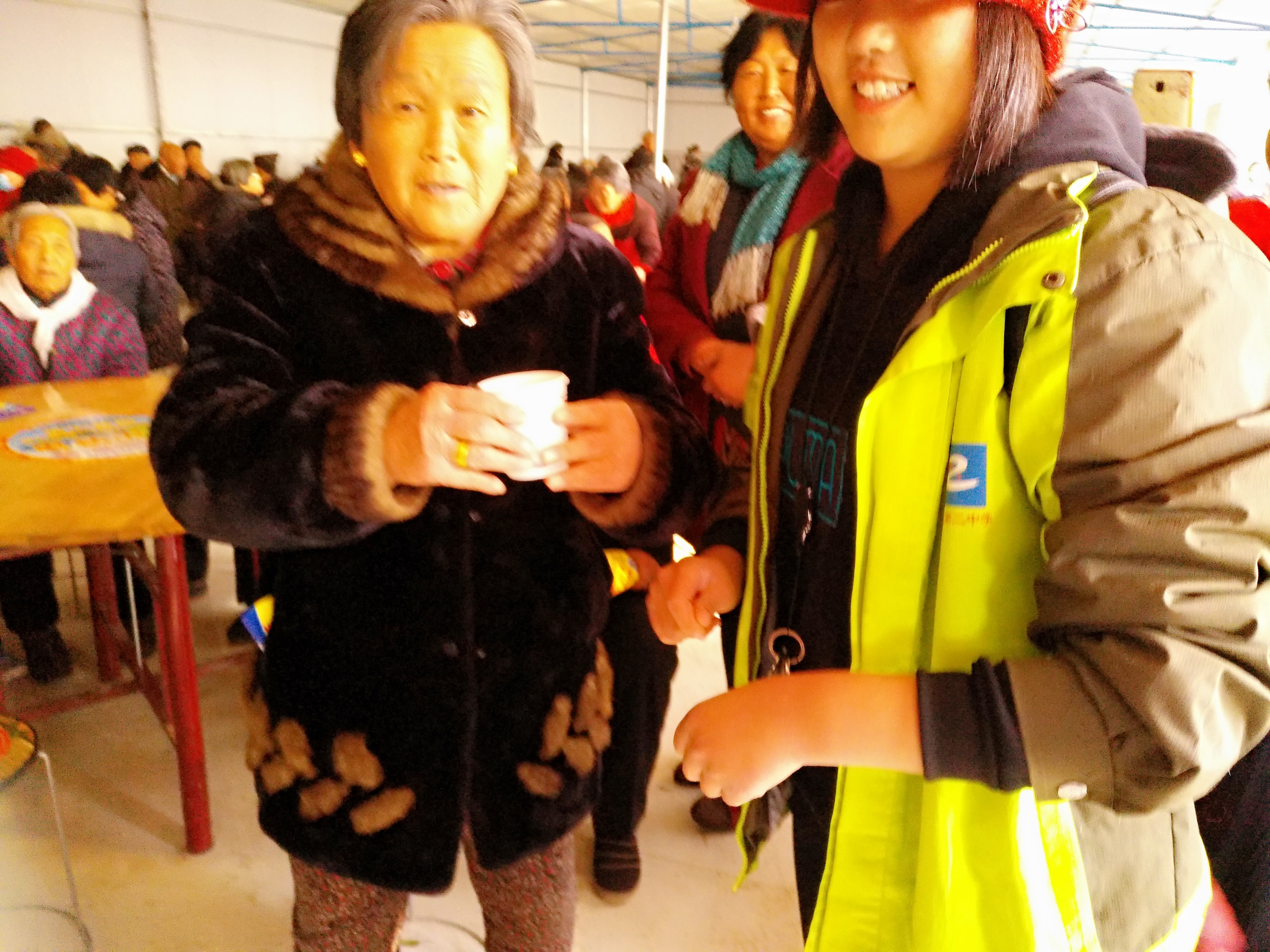 邢台威县让孝亲敬老从娃娃们做起--小义工们孝