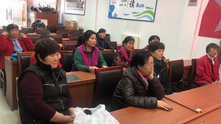 组工动态｜城关街道开展传统手工艺非遗风车制作体验活动
