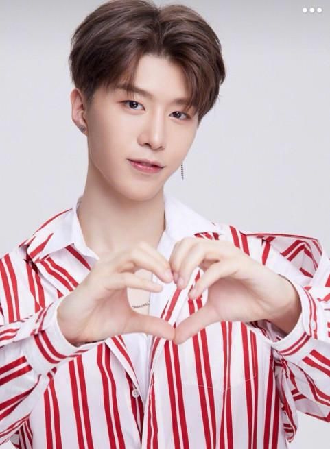 太皮了!范丞丞为Justin黄明昊按摩,却趁他不注