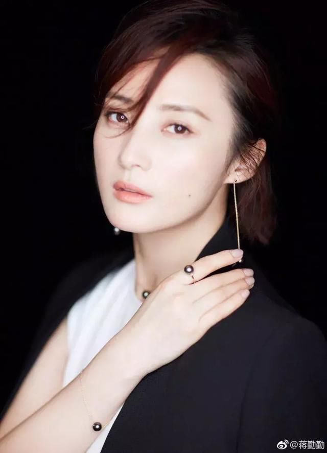 杨幂惨遭群嘲?baby又要毁小说?王丽坤为啥不