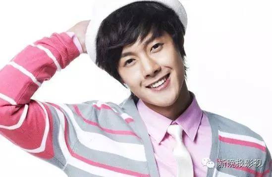 男星也有“卸妆死”  鹿晗素颜秒变路人