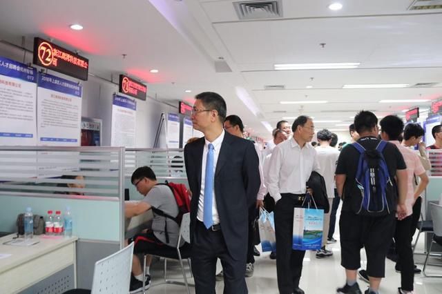 本科生最多可补贴18万元 上虞跑到杭州抢人才