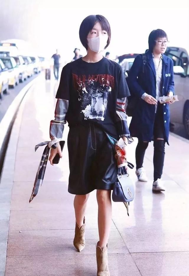 我在天暖和之前翻了周冬雨所有照片,终于知道