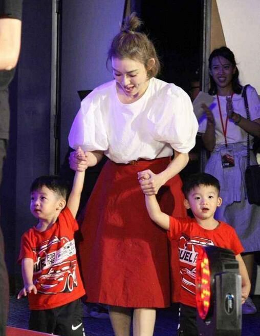 谢娜张雨琦范范…为什么女明星都在扎堆生双胞