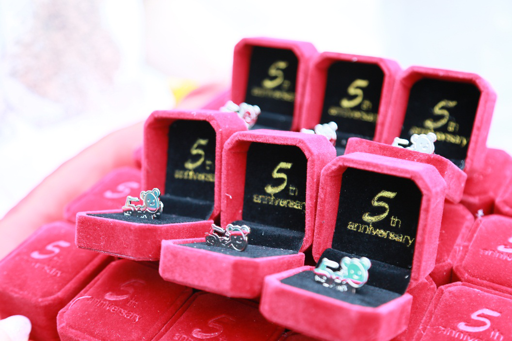 羡慕!孩子王入职员工五周年庆典还能这么玩。