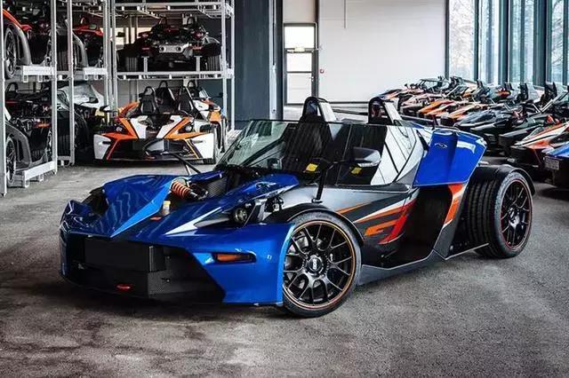 2.0T排量不大,加速性能堪比超跑!最低价还不到