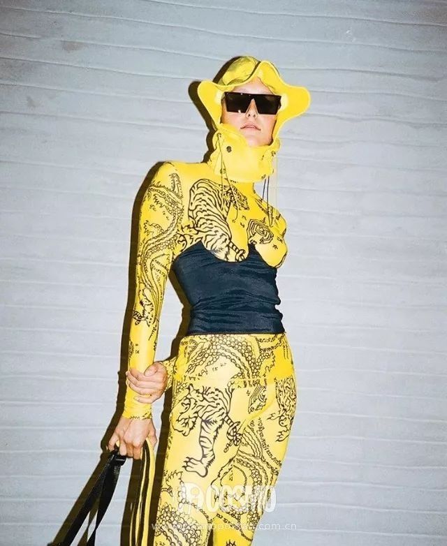 土掉渣的情话扎嘴,土又酷的时尚扎心