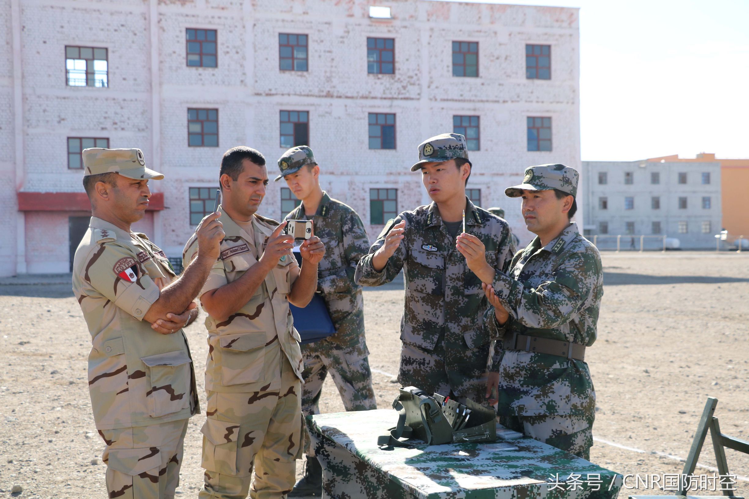 国际军事比赛-2017:外军参赛队首次使用我方装备全面展开适应性训练 国际军事比赛-2017:外军参赛队首次使用我方装备全面展开适应性训练