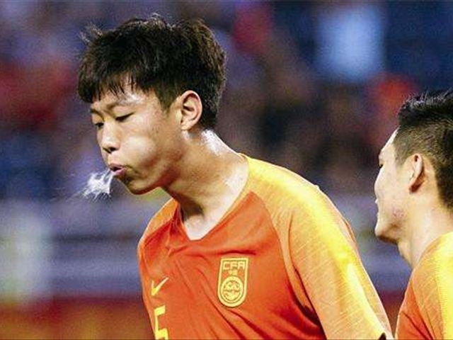 U23热身赛出现神级乌龙球,比韦世豪业余,随后