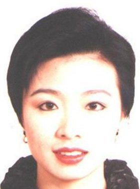 “颜值最高”红通逃犯黄红回国投案 外逃美国19年 “颜值最高”红通逃犯黄红回国投案 外逃美国19年