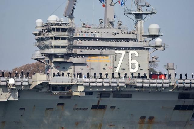 里根号航母今年仅出海三次,年底回港舰体长满