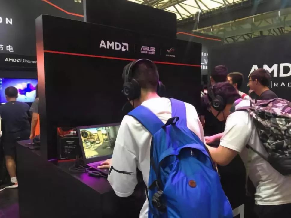 听说ROG PHONE出没,2018ChinaJoy你都错过