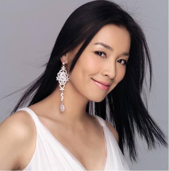 "不经意"的炫富, 流露出自己土豪气质的4大明星