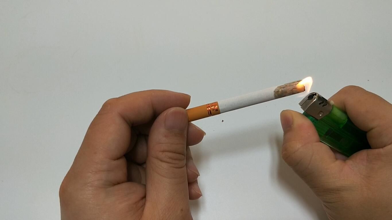 用风油精这样戒烟,30年烟瘾轻松戒掉,烟民们赶