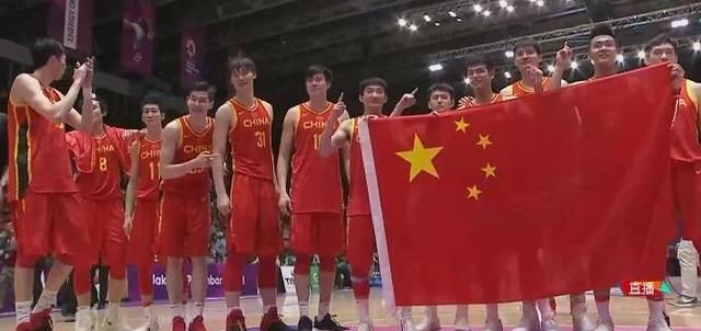 硬气!中国男篮红队28分逆转伊朗 网友评论:真香