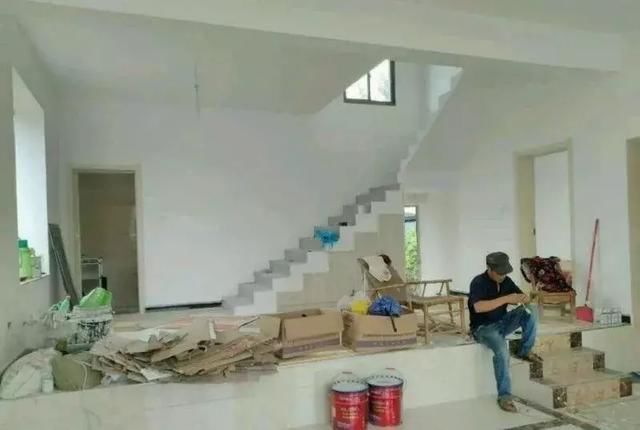 出嫁女儿盖2层半别墅给父母养老,总共花了27万