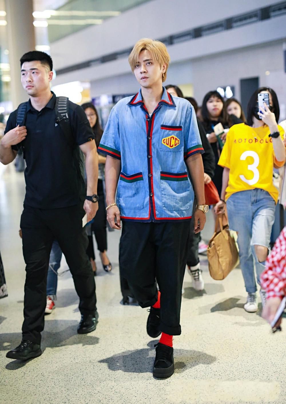 39岁罗志祥瘦回颜值巅峰期,就算露红袜子也不