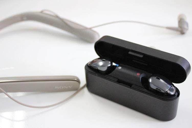 现在的分体式无线耳机都是垃圾,苹果也不例外